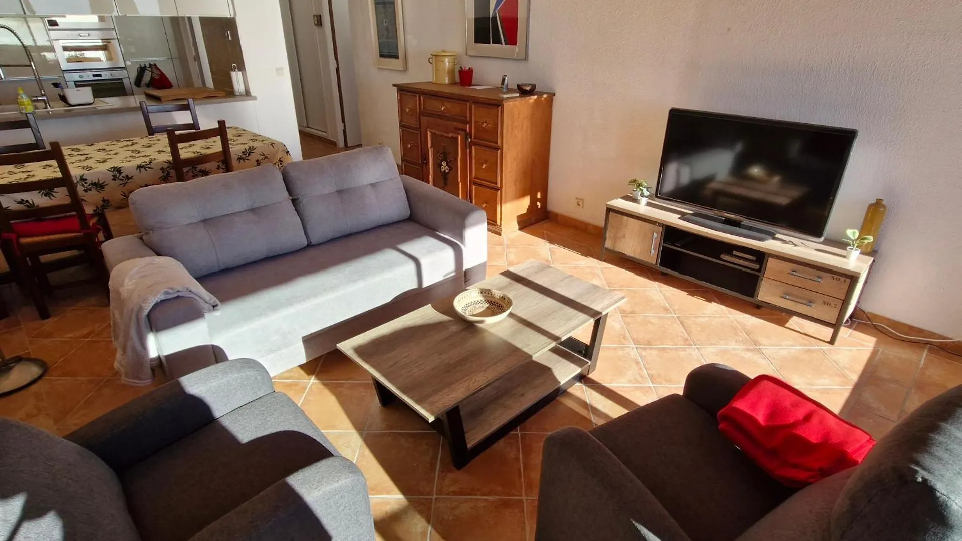 סן-מקסים Appartement 2 Pieces Climatise Avec Piscine Et Parking, Ste Maxime, Golfe St Tropez - Fr-1-780-90 צרפת