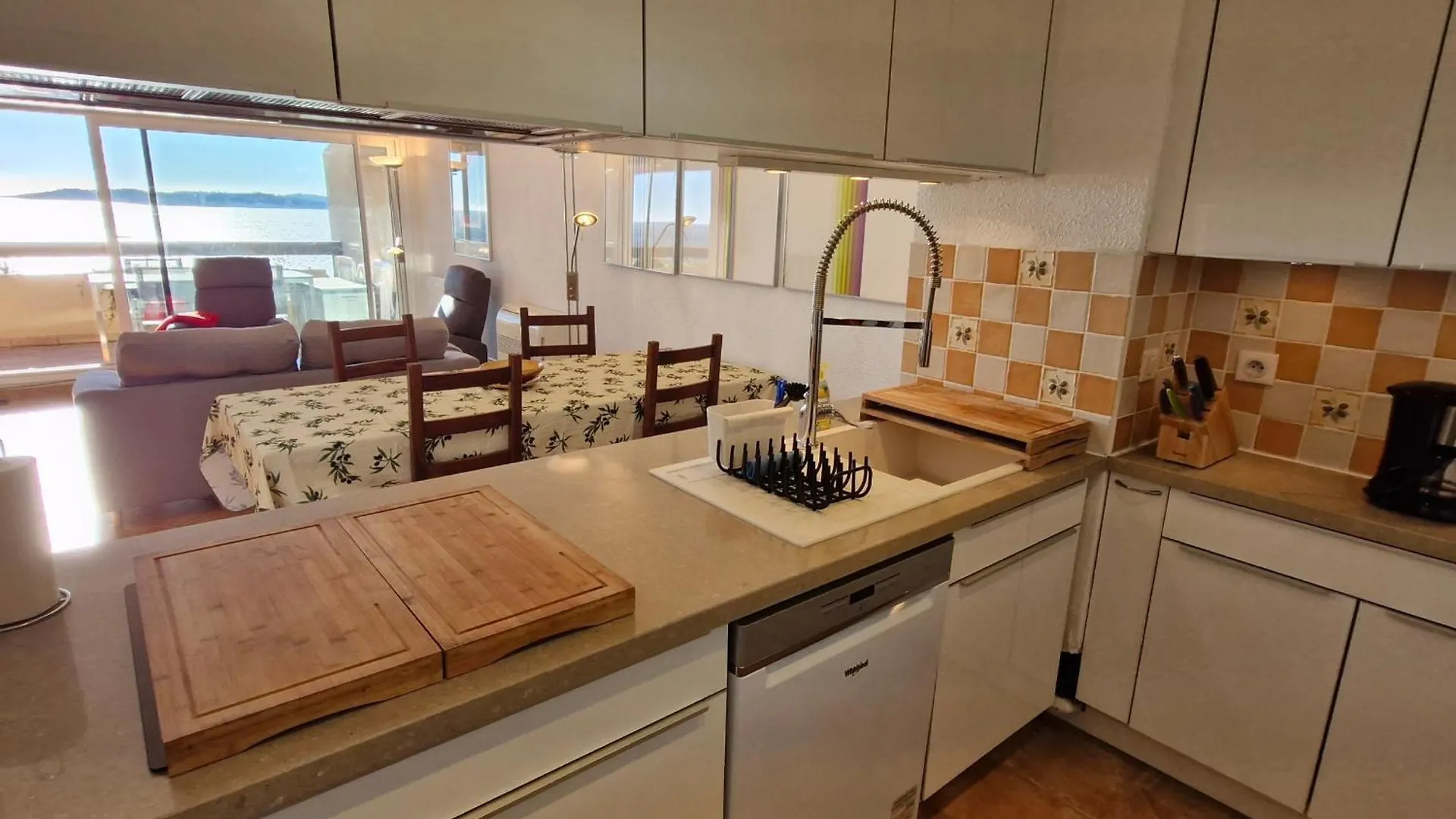 Appartement 2 Pieces Climatise Avec Piscine Et Parking, Ste Maxime, Golfe St Tropez - Fr-1-780-90 Sainte-Maxime 0*,