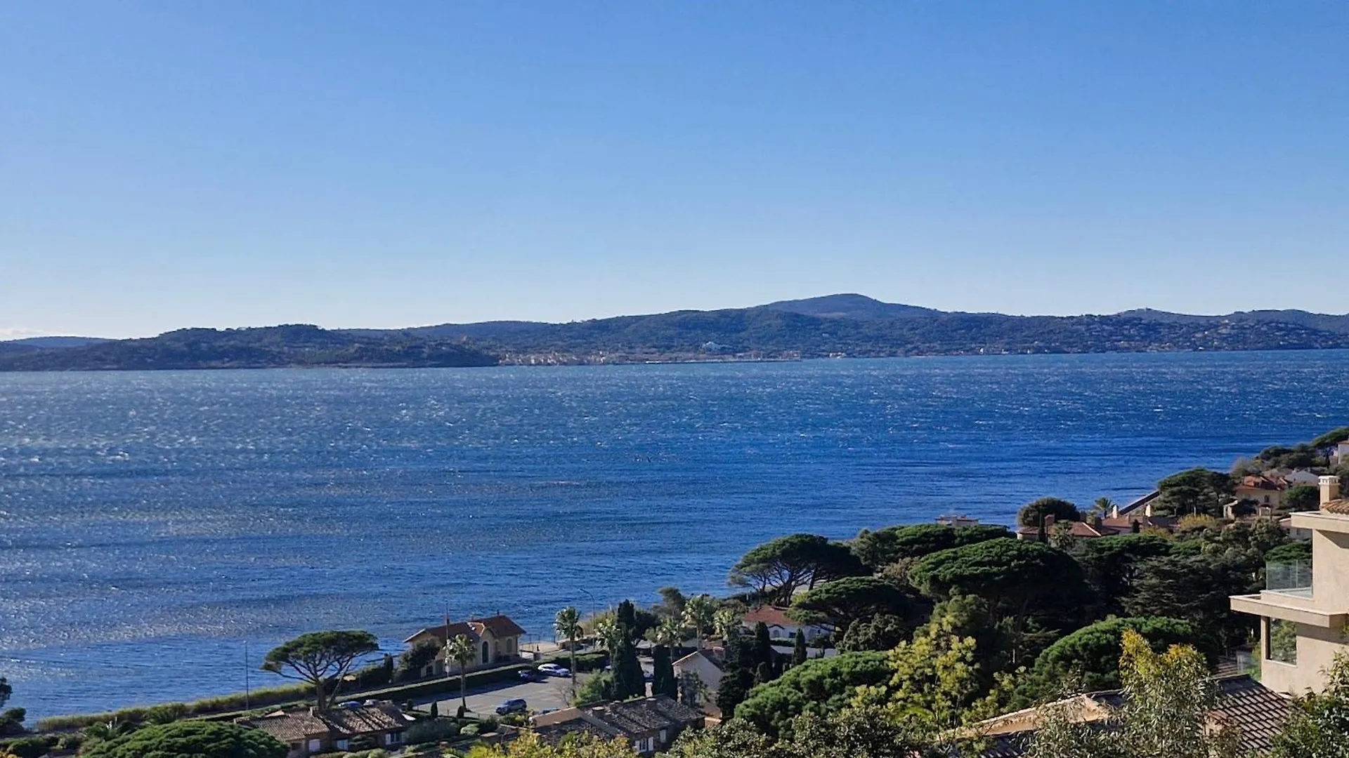 Appartement 2 Pieces Climatise Avec Piscine Et Parking, Ste Maxime, Golfe St Tropez - Fr-1-780-90 Sainte-Maxime